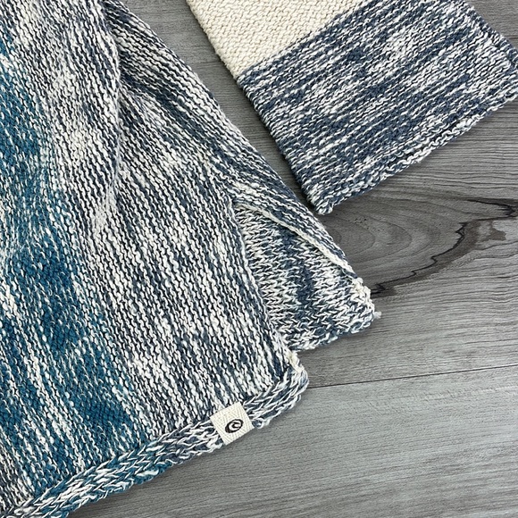 🔆RIP CURL🔆 MONTAUK SWEATER PONCHO - Picture 9 of 11